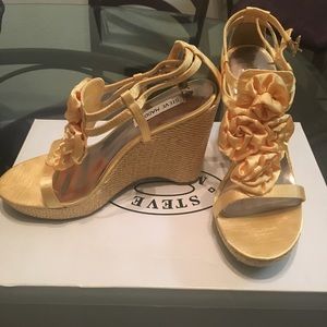 Yellow Steve Madden Wedges